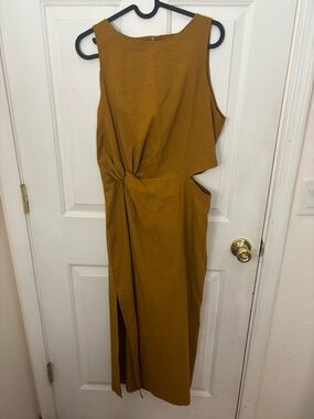 Zara Mustard Twist-Side Midi Dress